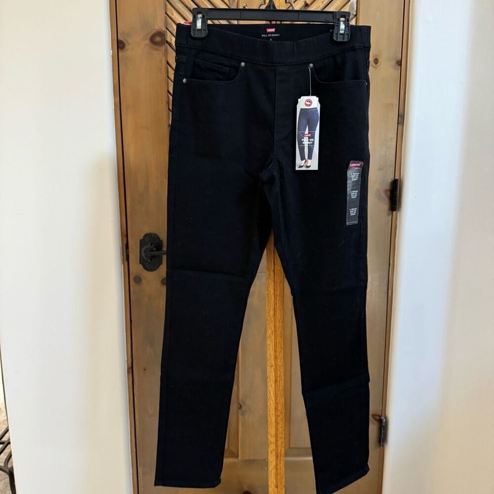 NWT Levi’s (6 / 28) Black Pull-On Skinny Jeans / Jeggings - Stretch Waistband